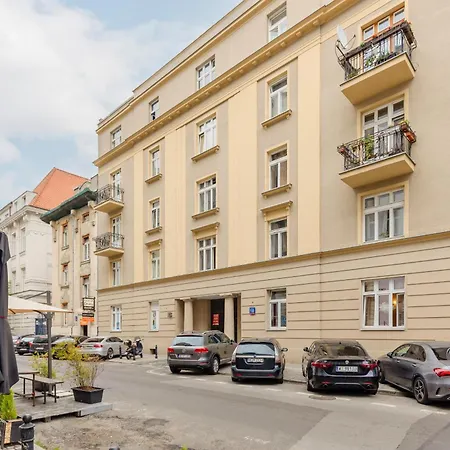 Lägenhet Sunny Lwowska Street Metro By Renters Warszawa